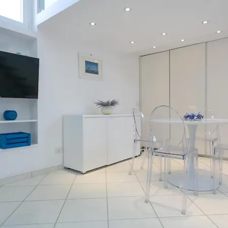 דירה Rooftop Luxury קאפרי